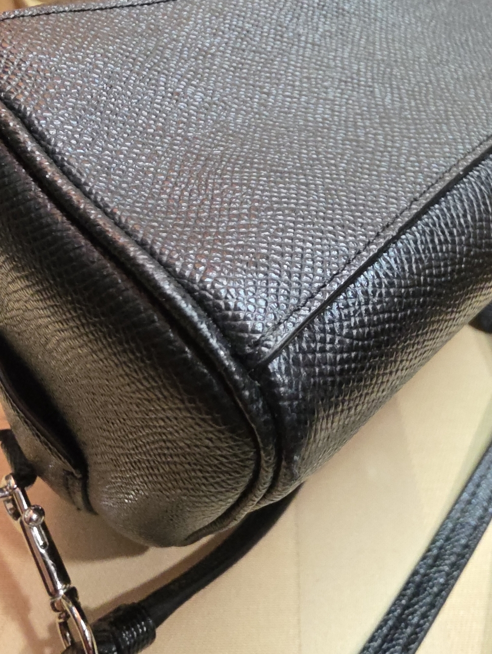 COACH BENNET BLACK LEATHER CROSSBODY,HANDBAG,PURSE,LIKE  NEW CONDITION - Picture 7 of 13